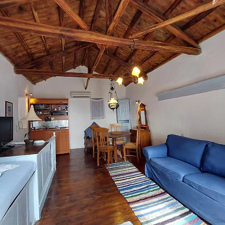 Tatil Evi Elma's - Traditional Blue ηouse Avra