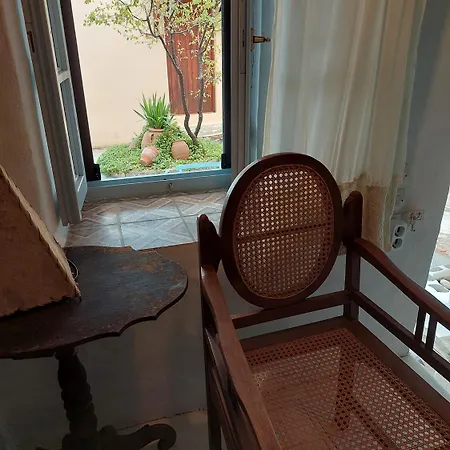 Elma's - Traditional Blue ηouse Avra Tatil Evi Kırlangıç