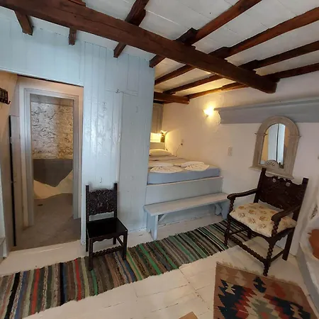 Tatil Evi Elma's - Traditional Blue ηouse Avra *
